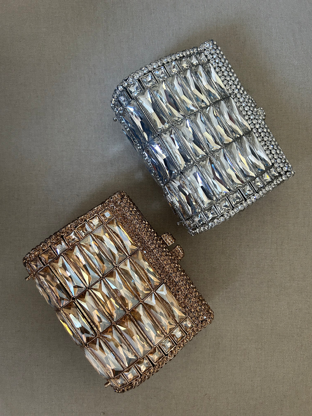 LEENA CRYSTAL CLUTCH